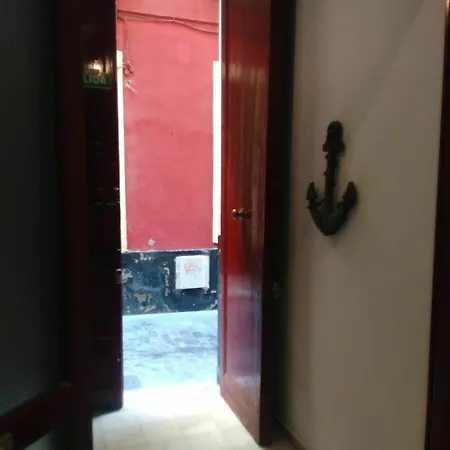 Konukevi Casa Nautilus Cadiz